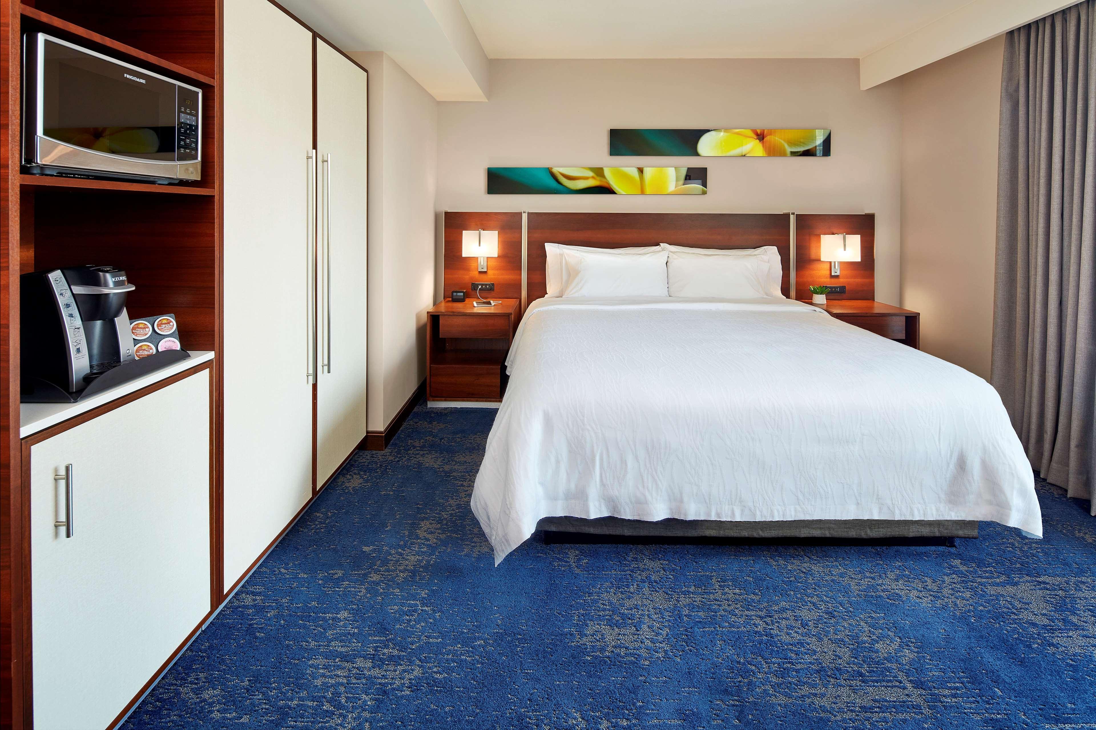 Hotel Hilton Garden Waikiki Beach